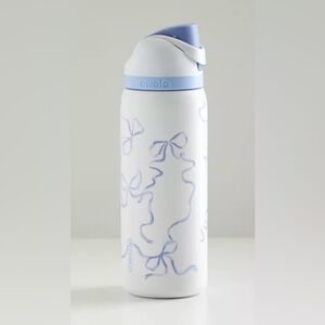 NWT Owala X Urban Outfitters White and Blue Freesip Water Bottle 42 OZ